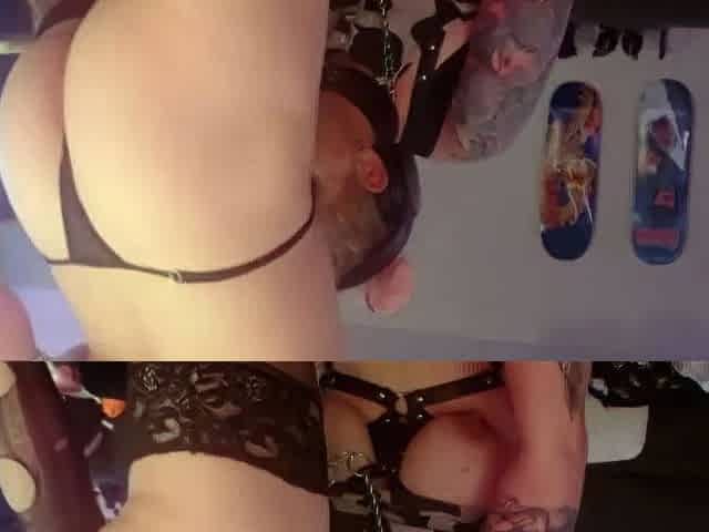 Young blonde teen strips and toys with her cunt online