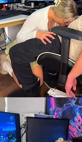 Soley Urs Gamer Girl Nasty Blowjob And Doggy Creampie
