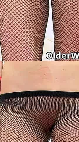 Tall Blonde Tracey Lain From the UK Slides a Dildo up Her Pussy and Pushes a Finger Into Her Arse