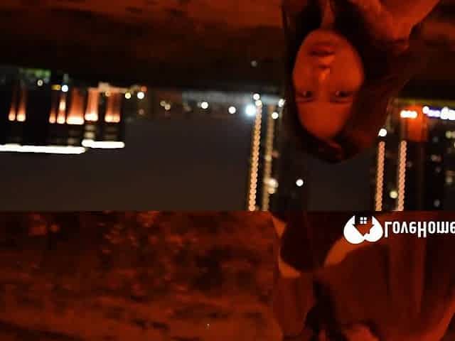 Hottie girlfriend sucking me off in public