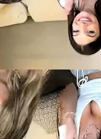 Naked amateur webcam girl fingering her pussy live on camera