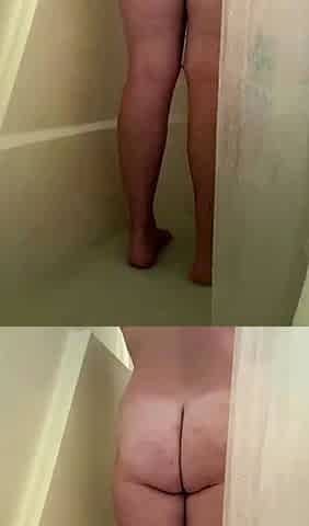 Awesome Big Boobs Blonde Masturbates In The Shower