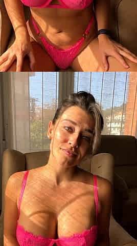 Big boobs milf masturbates with her dildo