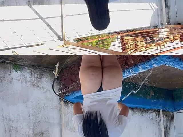MY STEPMOTHER BATHING IN THE PATIO IN A BIKINI WITH HER UNBELIEVABLE BOOTY