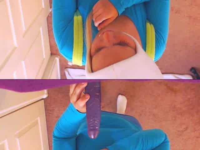 Amateur Blonde Teen Plays Solo with Toy Webcam Porn