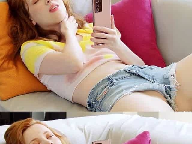 Fiery Redhead Stretches Her Tight Pink Pussy with a Thick