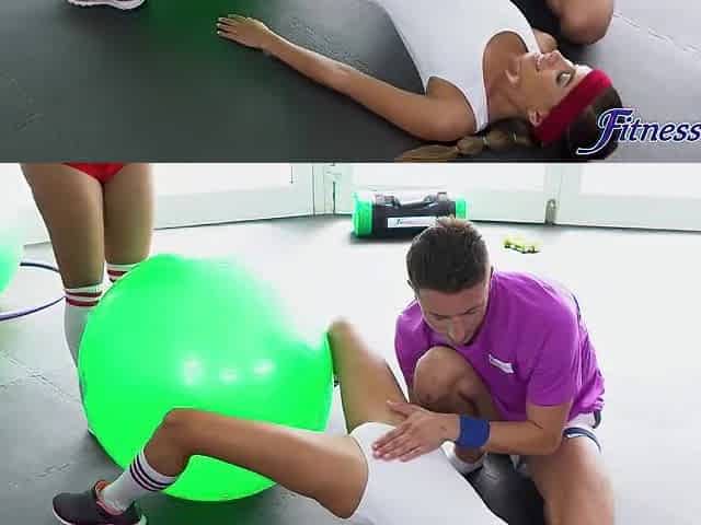 Large ass Colombian threeway with gym teacher - Fitness Rooms