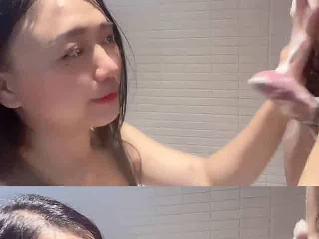 Japanese Mature Couple's Bathroom Sex Tape