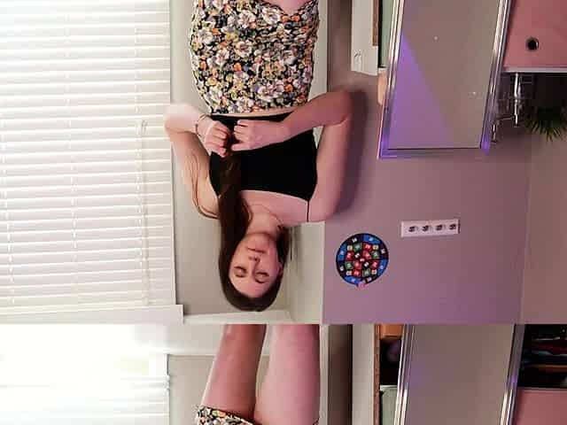 Amateur Webcam Teen Masturbating