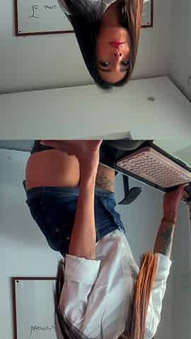 Sexy Secretary Seeks to Please Her Boss
