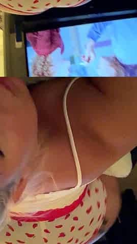 amateur blonde solo webcam