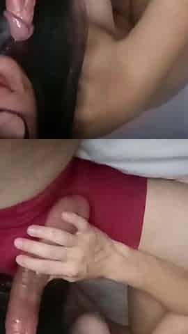 MILF Deepthroats on Show Cam