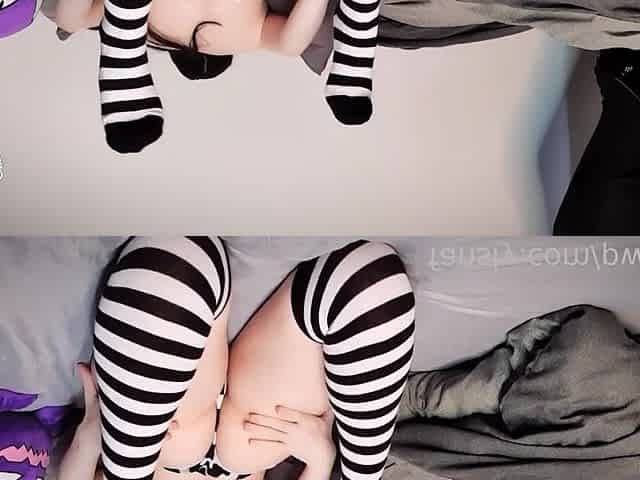 Pwupster Emo Beauty Masturbating