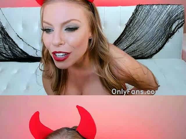 Big boobs milf masturbates with her dildo
