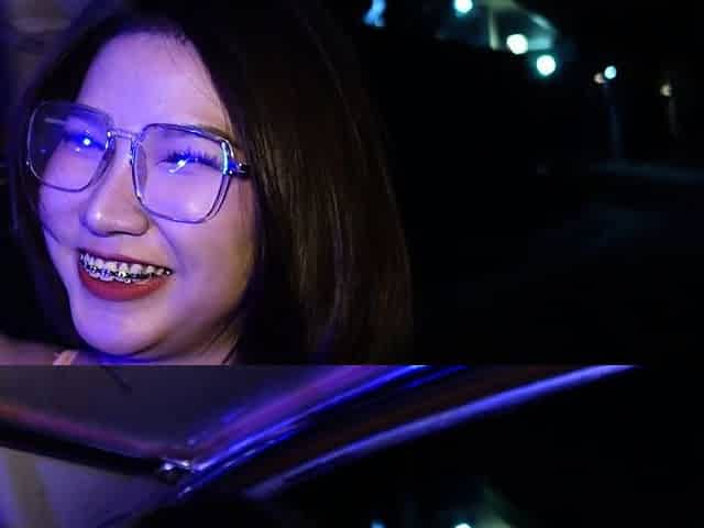 Big tits Thai MILF picked up in a TukTuk