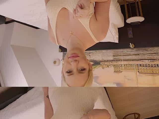 Noisy Neighbour Gets Fortunate With Golden-haired Curvy mother I'd like to fuck Kiara Lord