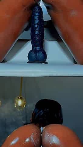 I bought me a fresh toy and I'm trying it out(Creamy vagina)