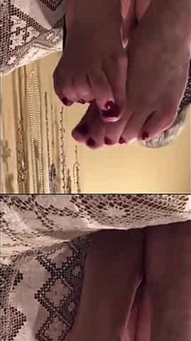 Soft Soles Seduction & Screaming Orgasm Solo! Maxxximummilf