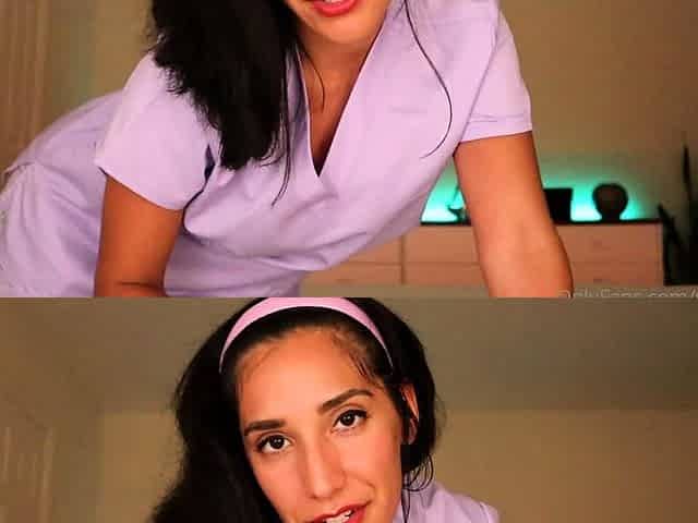 Amateur Webcam Teen Flashes Masturbates