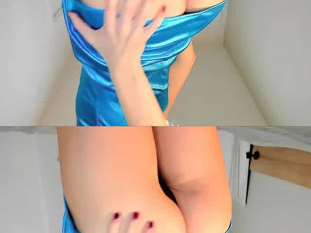 Upskirt View (No Pants) A Hawt Hotty With Flawless Butt Teasing And Touching Herself