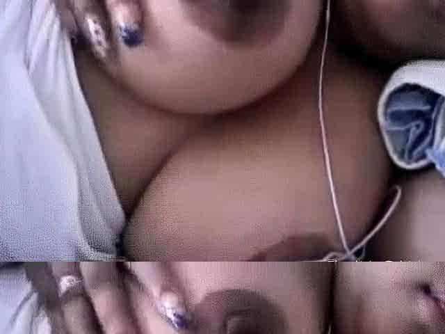 BBW Amateur with Big Nipples and Tits Strips on Webcam