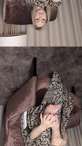 Oh, Do You Like My Feet?