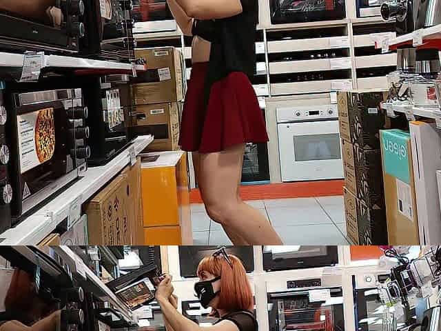 flash in public, next store