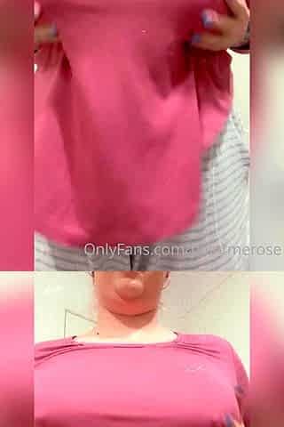 Big boob brunette masturbates on webcam
