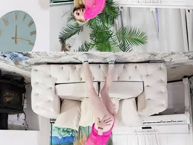 Nubiles - Louise Barlow Hot And Tiny