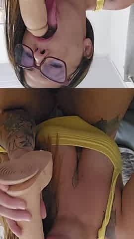I was masturbating and I pour out a little fart.