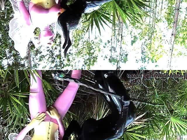 Latex Outdoor Sex