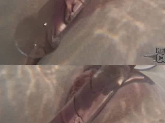 Pretty Little Blonde Luana Tries Masturbating Underwater Jacuzzi With Closeups