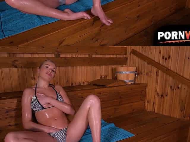 Steamy Toe Sucking In The Sauna