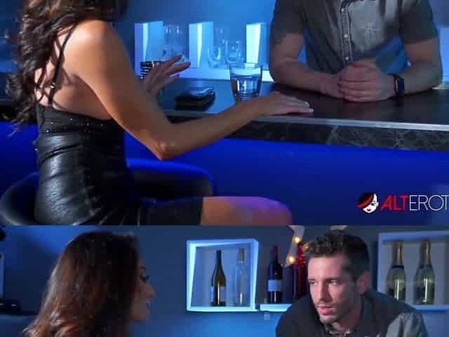 Nasty mother I'd like to fuck Silvia Saige gets drilled by the bartender