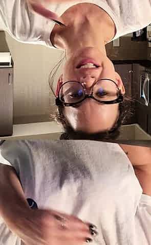 Big boobs milf masturbates with her dildo