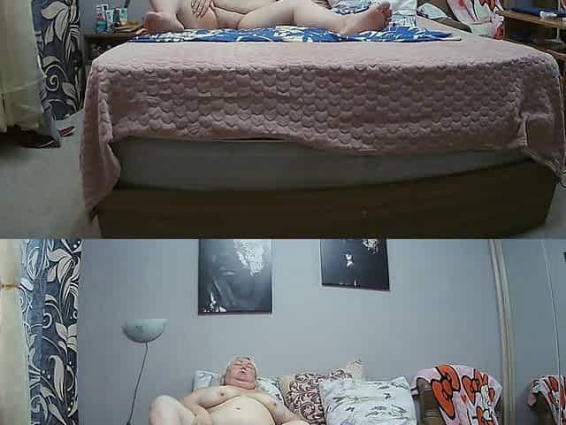 Big-boobed Girlfriend Fondles Her Pussy