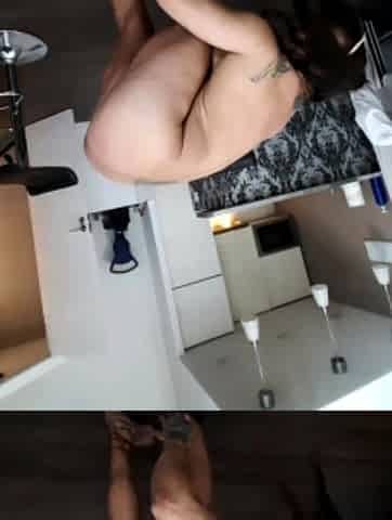 Amateur brunette ariana marie solo toying