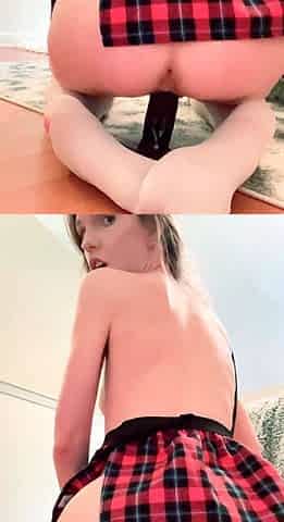Sexy hottie Anetta Keys enjoys a solo toy masturbation