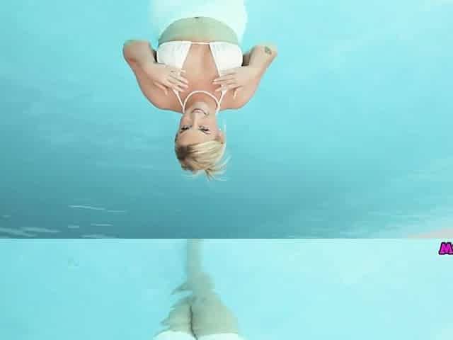 Voluptuous Irich Essie Flashed Her Large Titties Whilst In The Pool