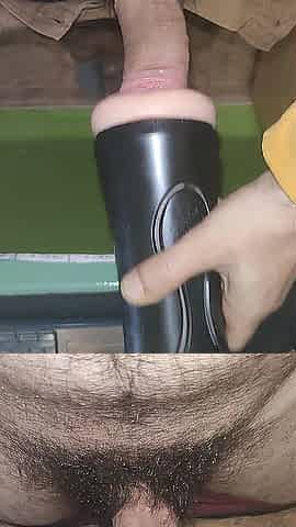 Follando mi juguete cunt de goma solo con la puntita