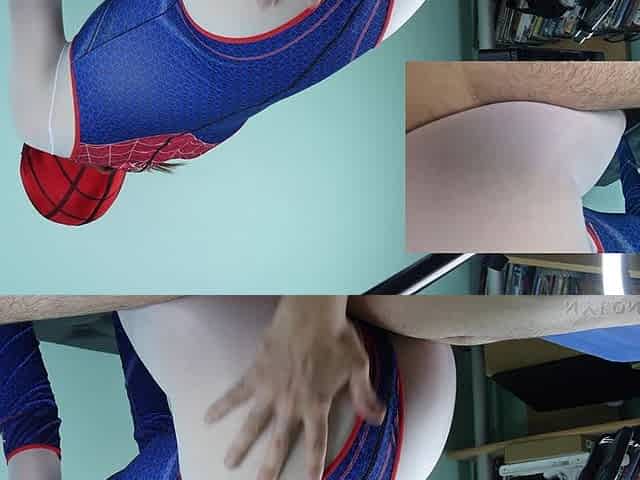 Elena Clarck Spider Blowjob