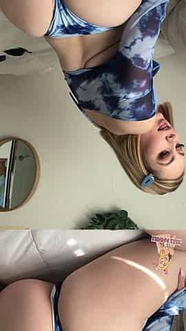 Anal Princess Plugs Her Ass