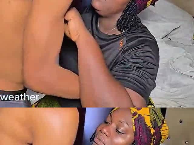 Black has a matured twat