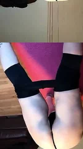 Amateur hottie solo masturbation
