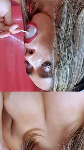 Big boobs milf masturbates with her dildo