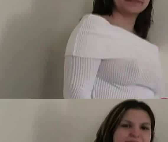 Jewelz sucking dick