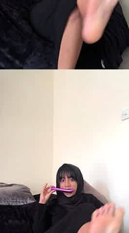 Very hot busty brunette solo masturbation on webcam