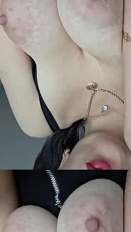 Smokin' with naked melons, red lips