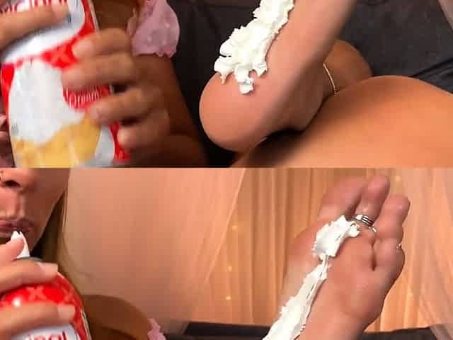 Close up anal gaping nasty hoe sues toy in her sweet ass