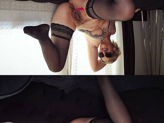 Karina Intimacy Live on Webcam, She Reveals Herself Shamelessly, Exposed with a Smile!! - Behind the Scene Webcam.